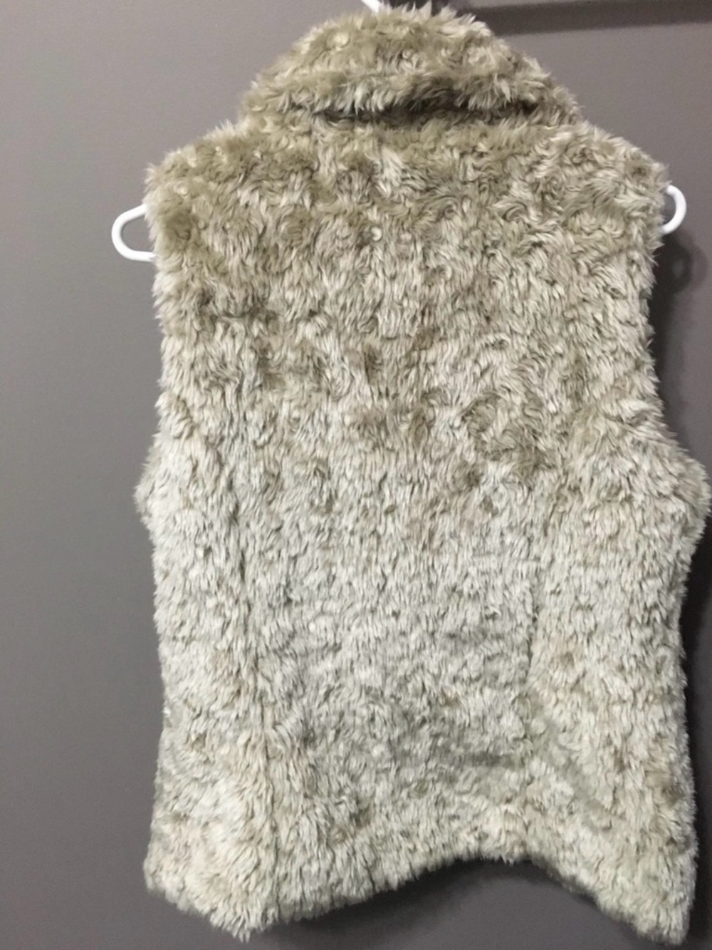 Seduction Fur Vest in Beige - Women's - Picture 2 of 2